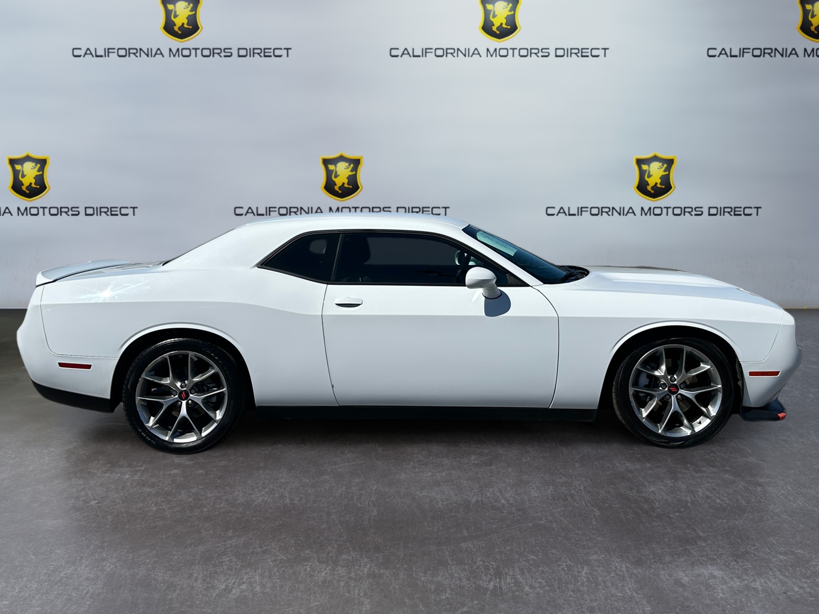Dodge Challenger photo 6