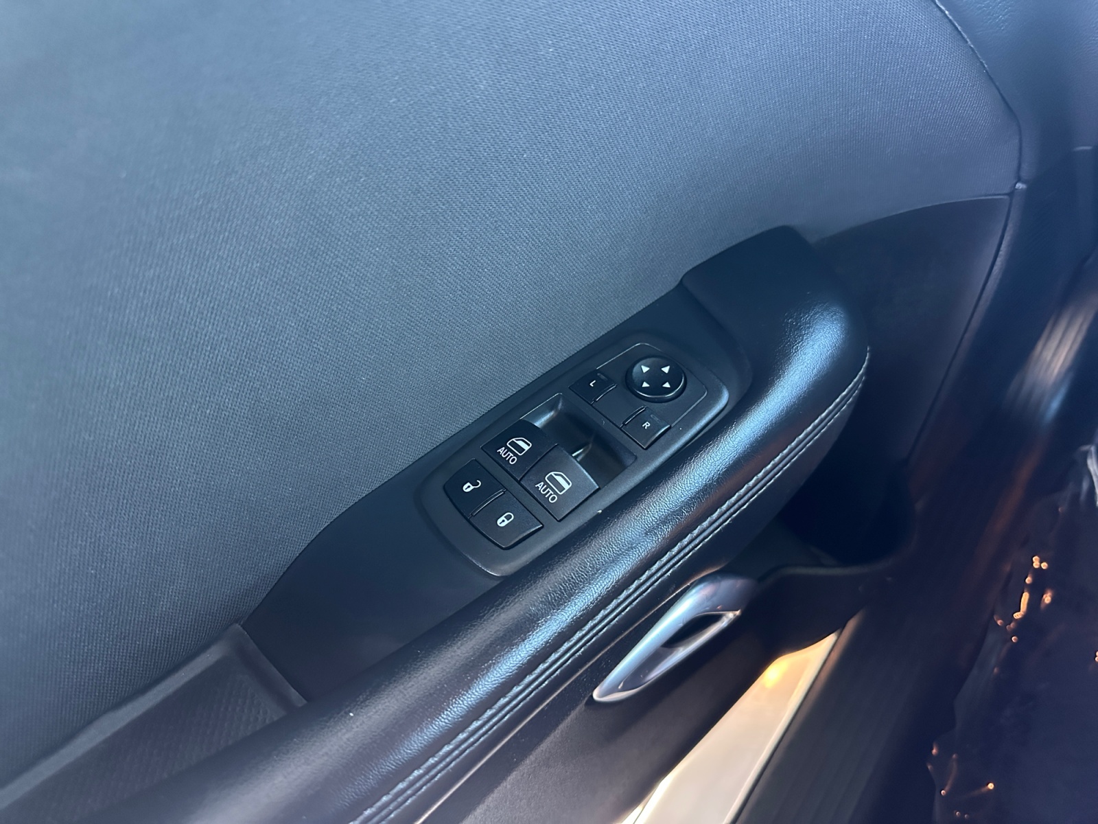 Dodge Challenger photo 16