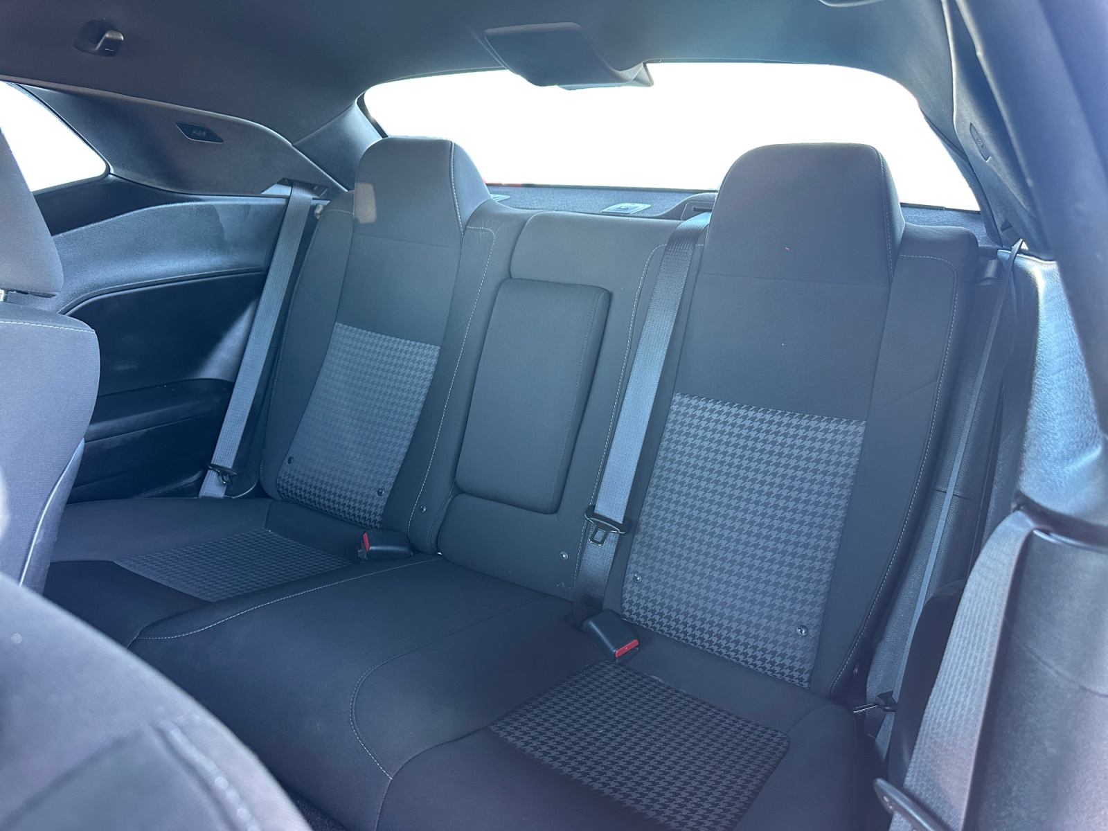 Dodge Challenger photo 13