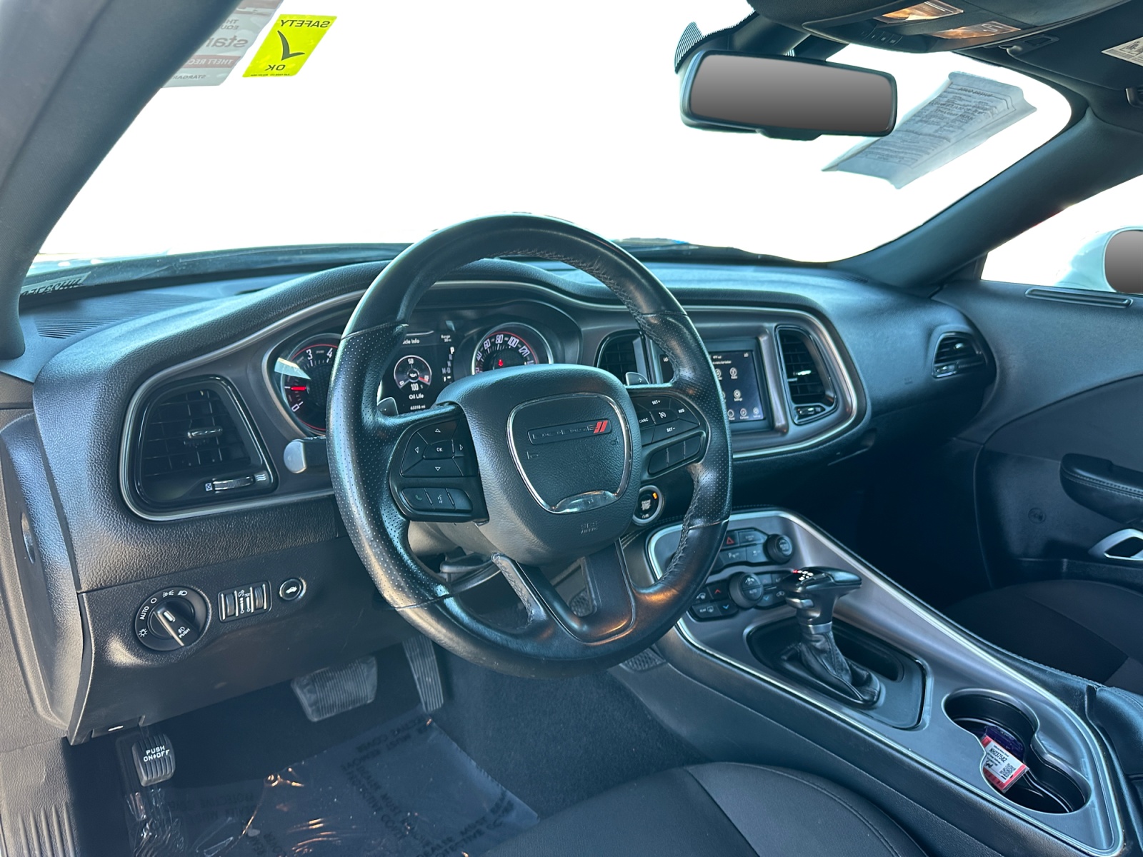 Dodge Challenger photo 10