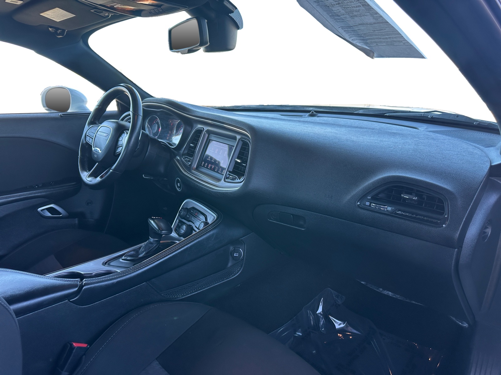 Dodge Challenger photo 11