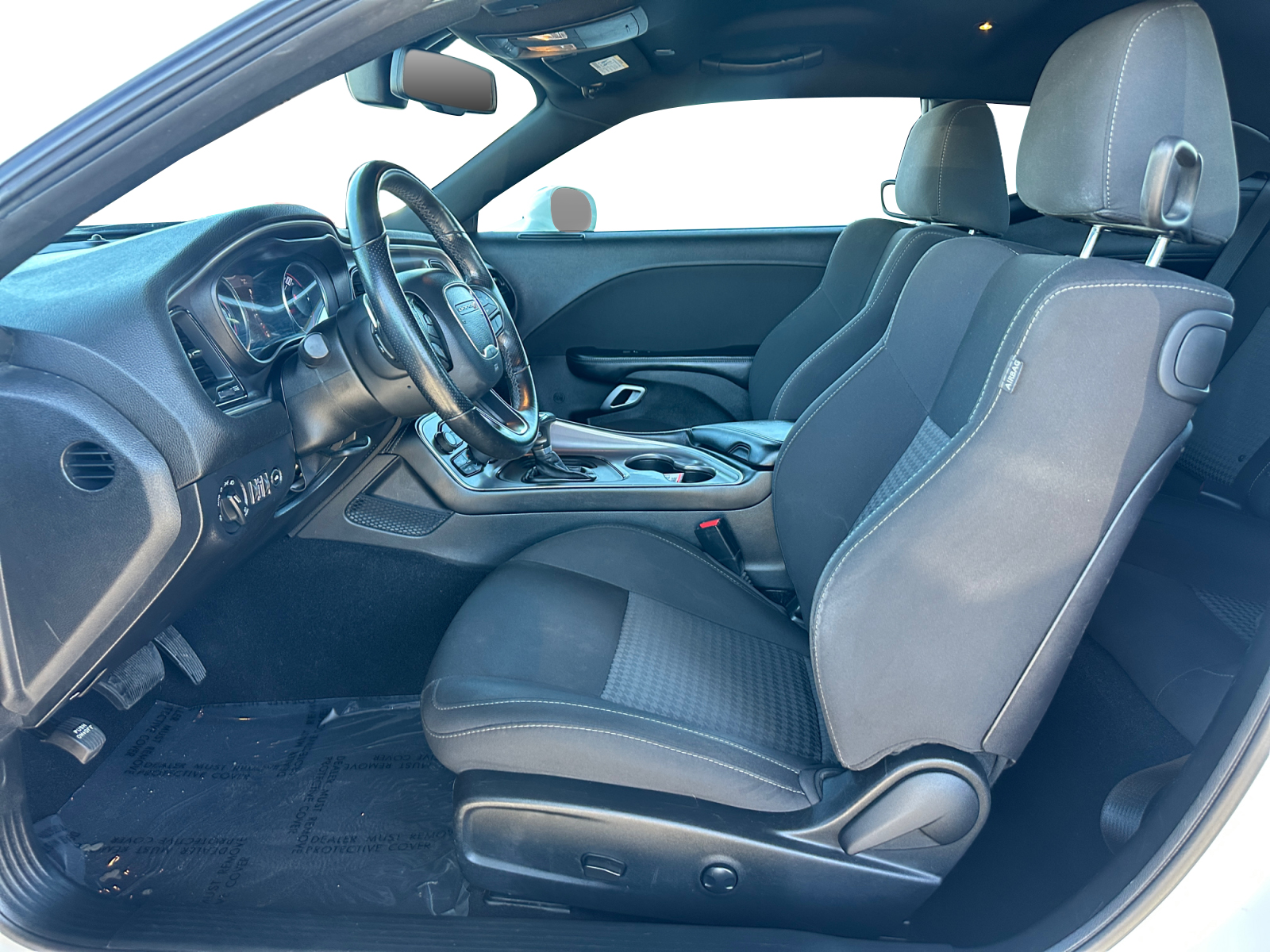 Dodge Challenger photo 9