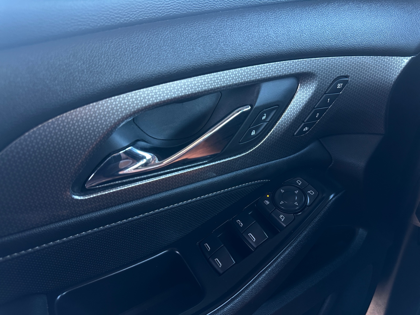Chevrolet Traverse photo 19