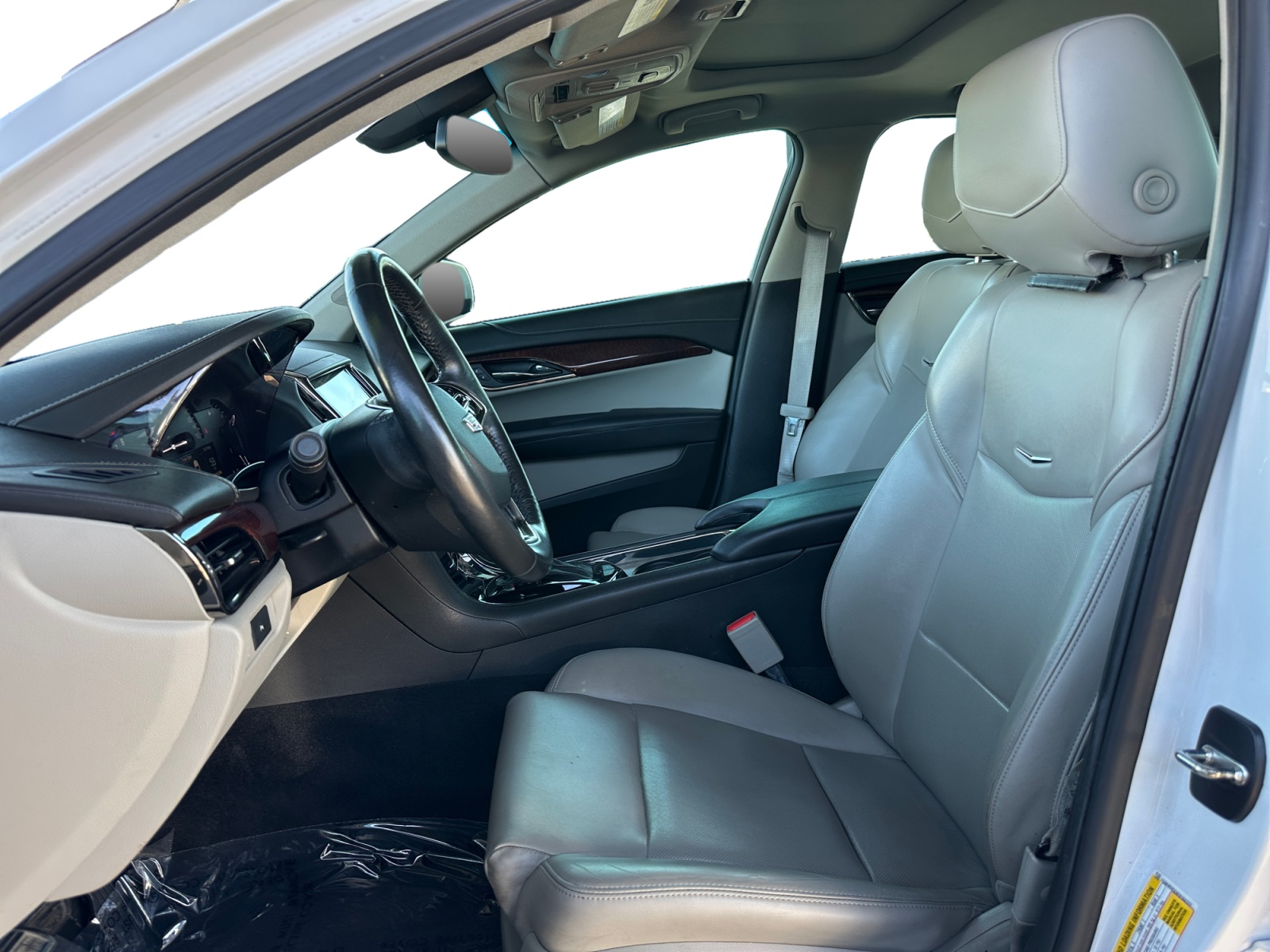 Cadillac ATS photo 9