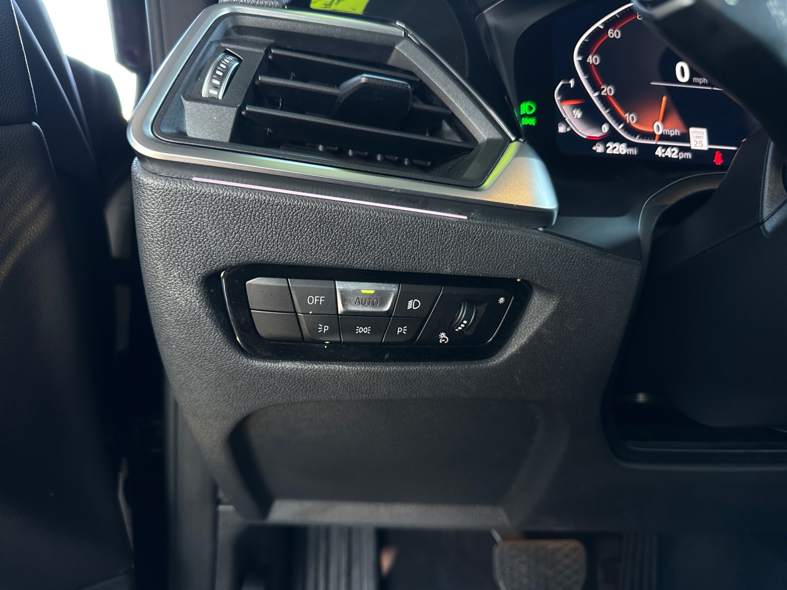 BMW 4 Series photo 19
