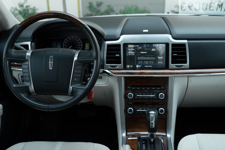 Sold 2012 Lincoln MKZ Hybrid (EXECUTIVE PACKAGE AND NAVIGATION