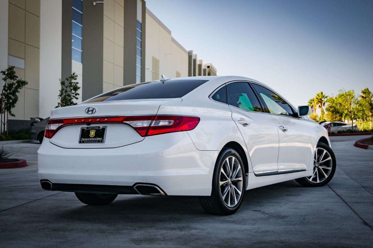 Sold 2016 Hyundai Azera in Fontana
