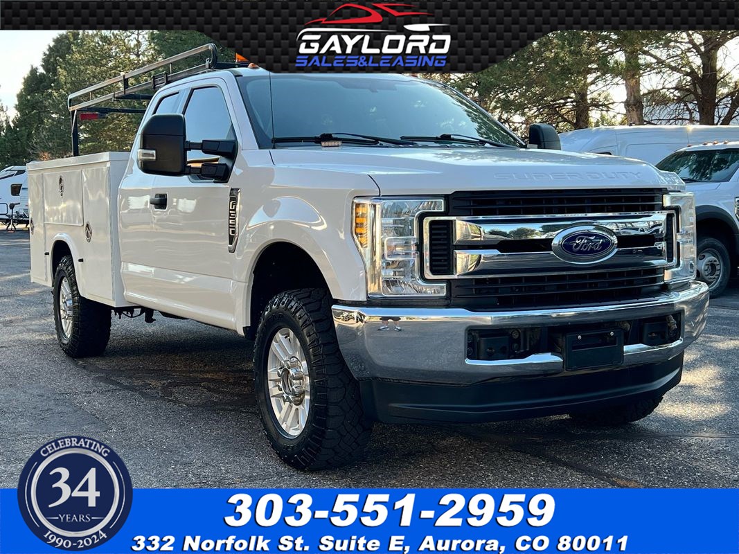 2018 Ford Super Duty F-350 XLT Extended Cab Utility Bed 4X4  6.2L V8