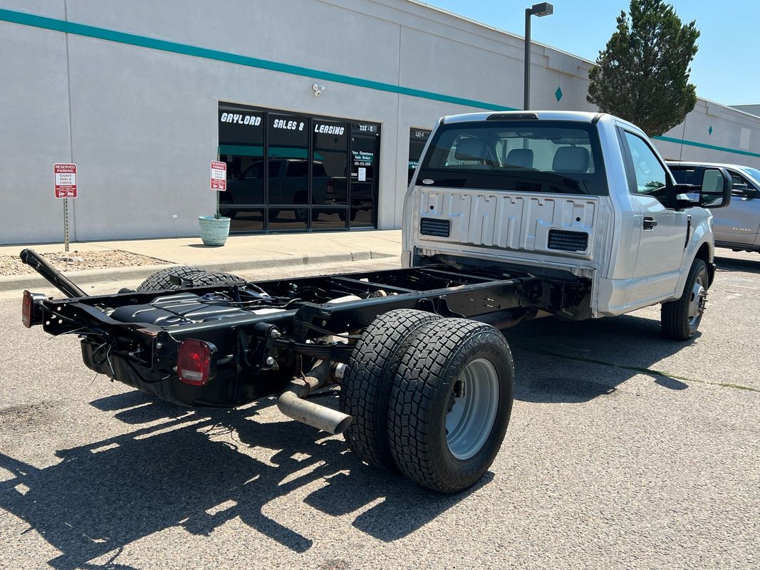 2019 Ford F-350 XL photo 3