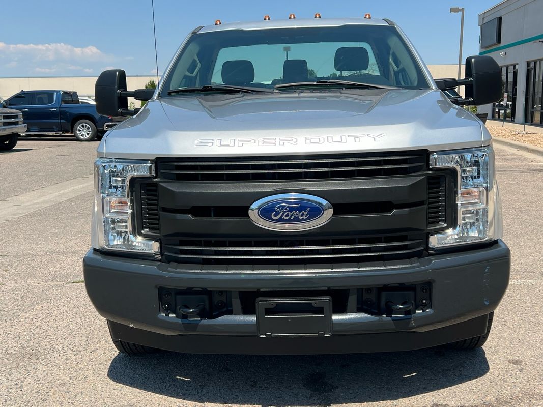 2019 Ford F-350 XL photo 8