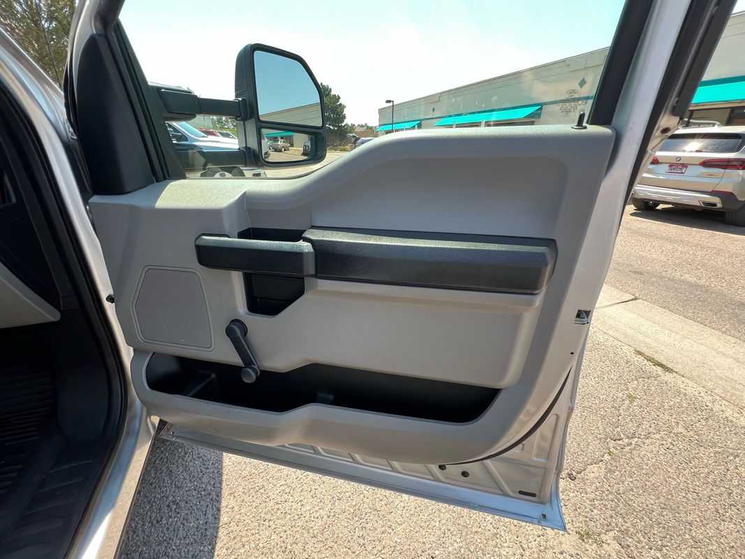 2019 Ford F-350 XL photo 13