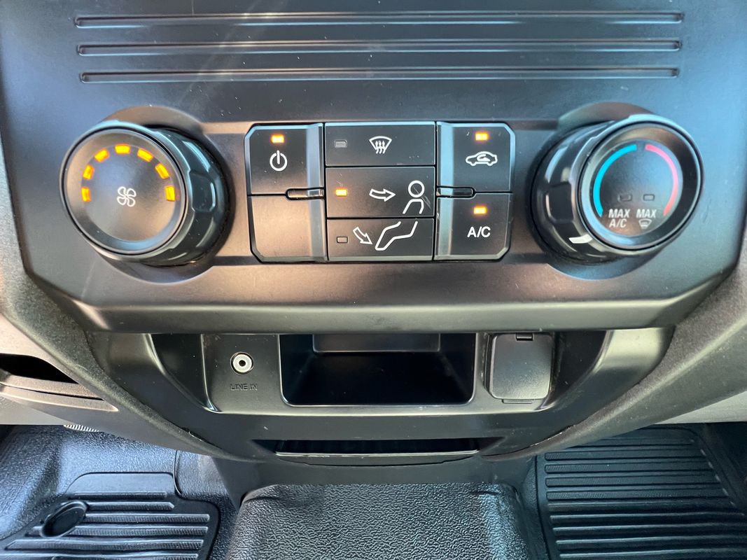 2019 Ford F-350 XL photo 18