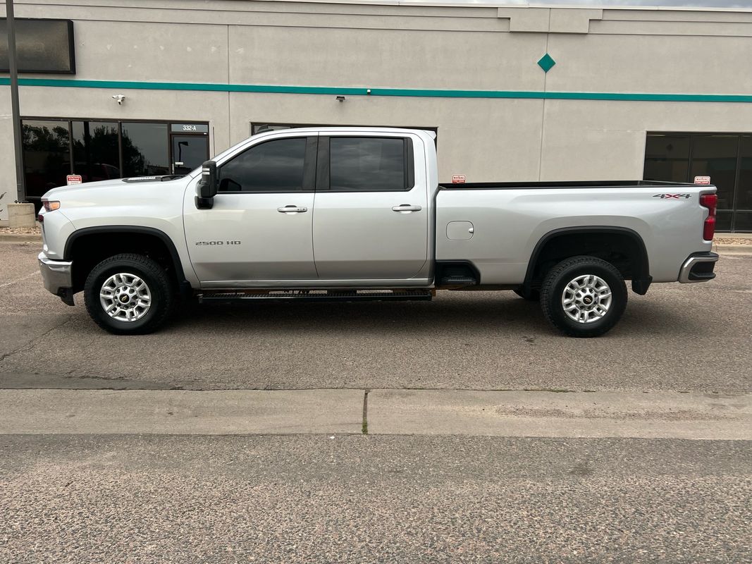 2022 Chevrolet Silverado 2500HD LT photo 6