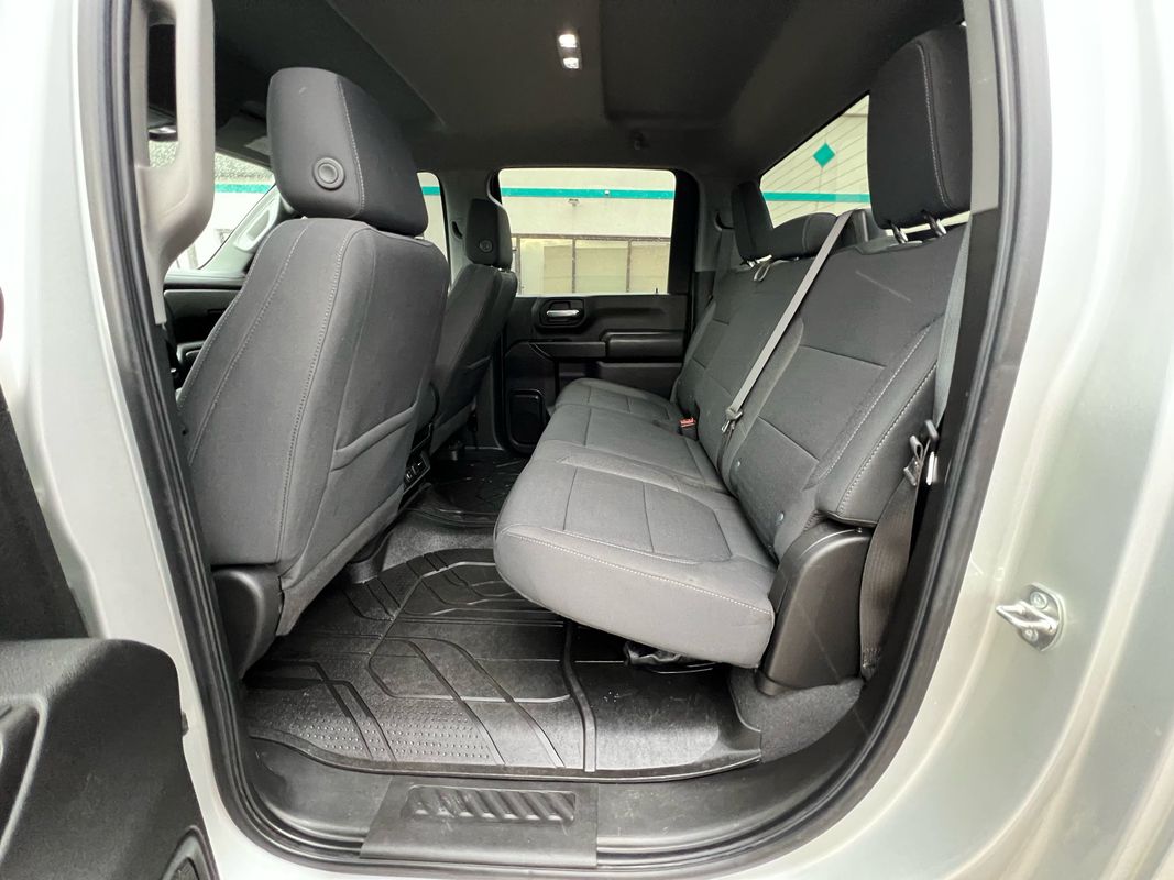 2022 Chevrolet Silverado 2500HD LT photo 17