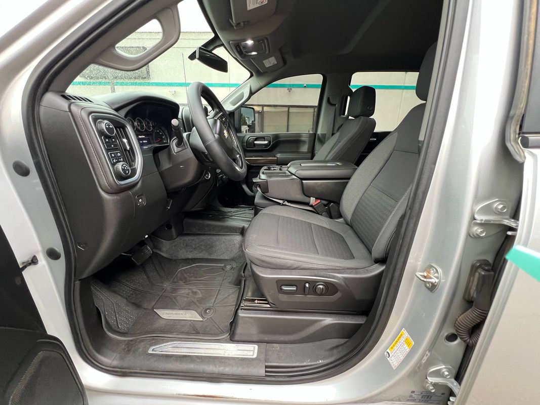 2022 Chevrolet Silverado 2500HD LT photo 19