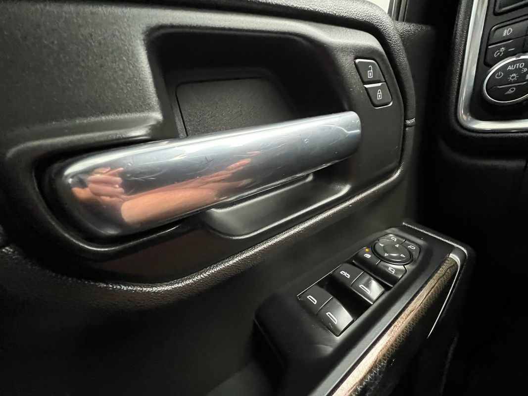 2022 Chevrolet Silverado 2500HD LT photo 34