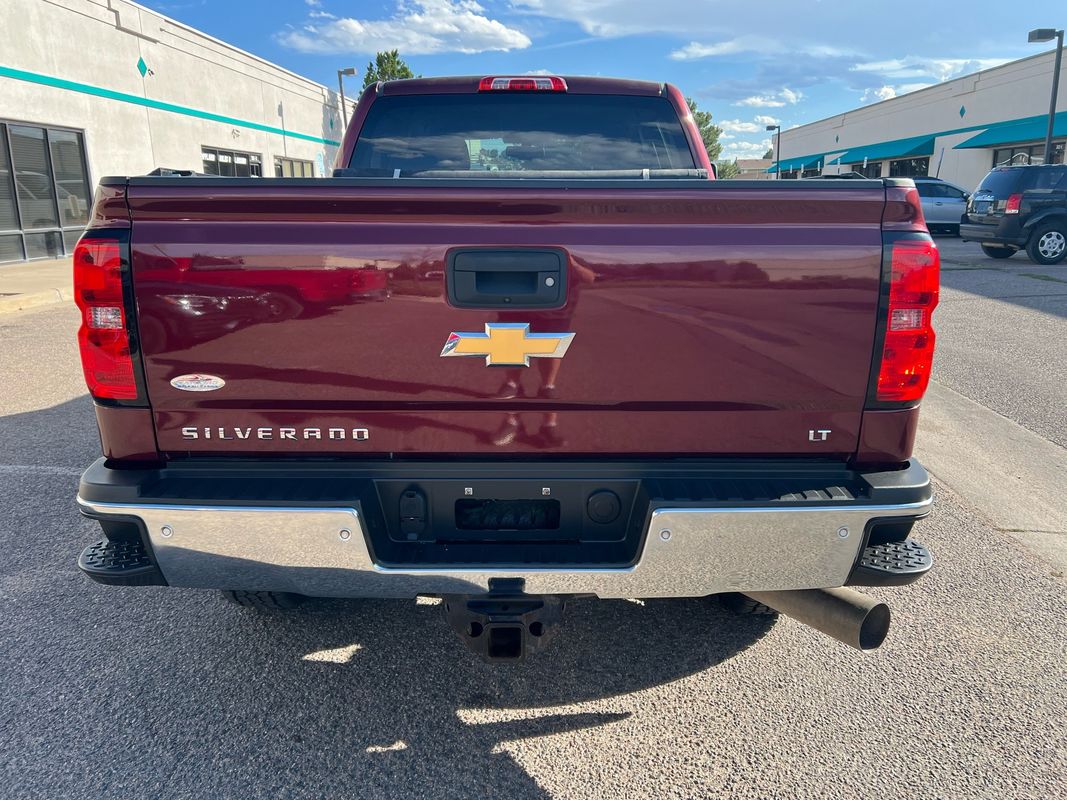 2016 Chevrolet Silverado 2500HD LT photo 4