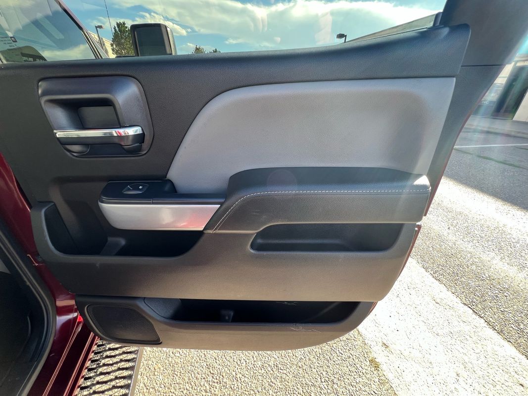 2016 Chevrolet Silverado 2500HD LT photo 13