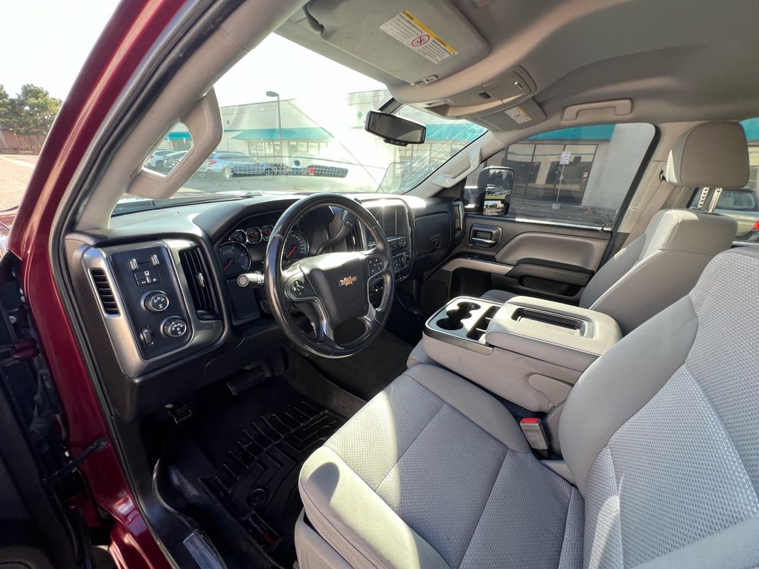 2016 Chevrolet Silverado 2500HD LT photo 19