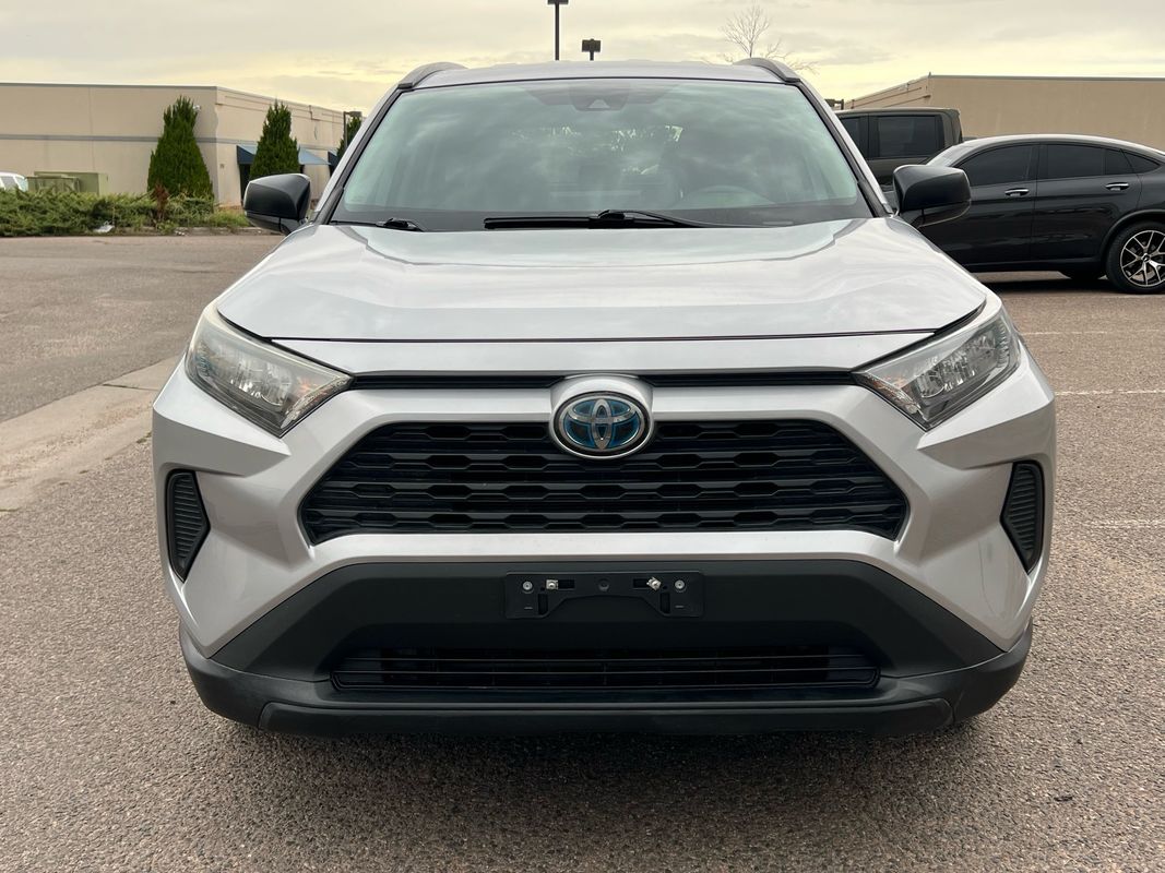 2021 Toyota RAV4 Hybrid LE photo 7