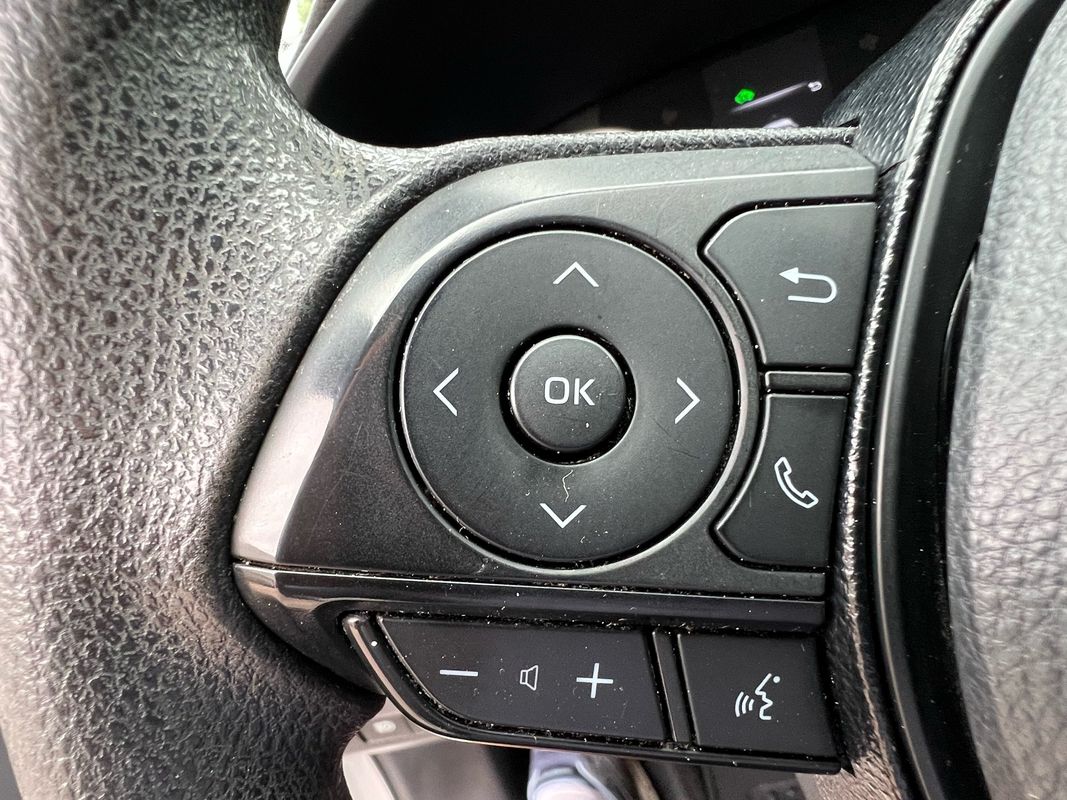 2021 Toyota RAV4 Hybrid LE photo 25