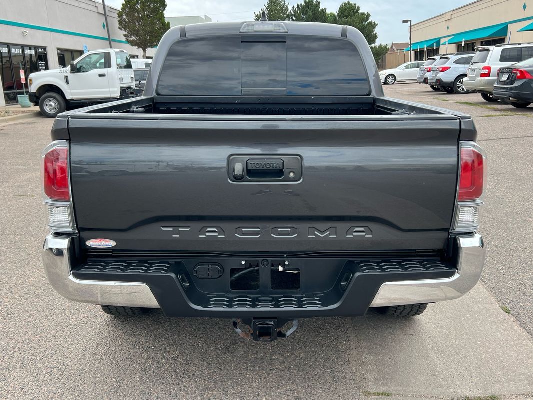 2022 Toyota Tacoma TRD Double Cab 4x4 photo 4
