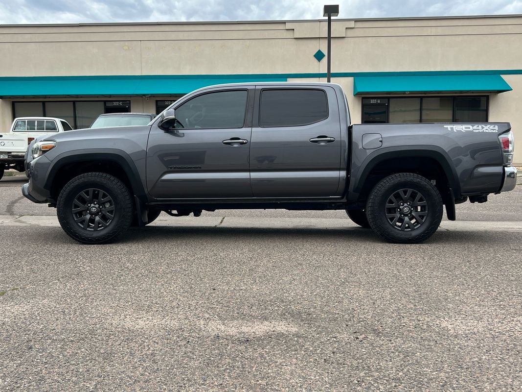 2022 Toyota Tacoma TRD Double Cab 4x4 photo 6