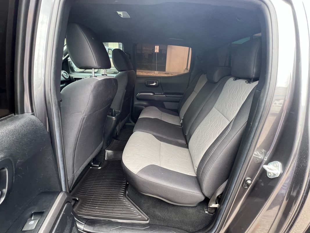 2022 Toyota Tacoma TRD Double Cab 4x4 photo 14