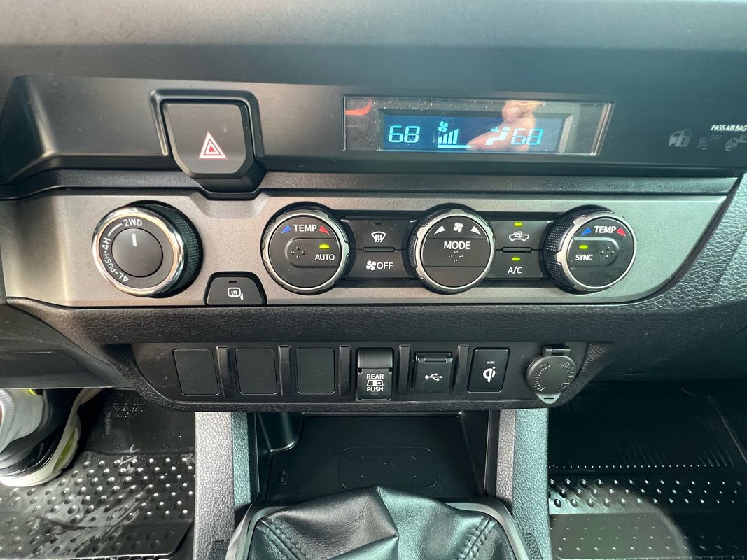 2022 Toyota Tacoma TRD Double Cab 4x4 photo 20