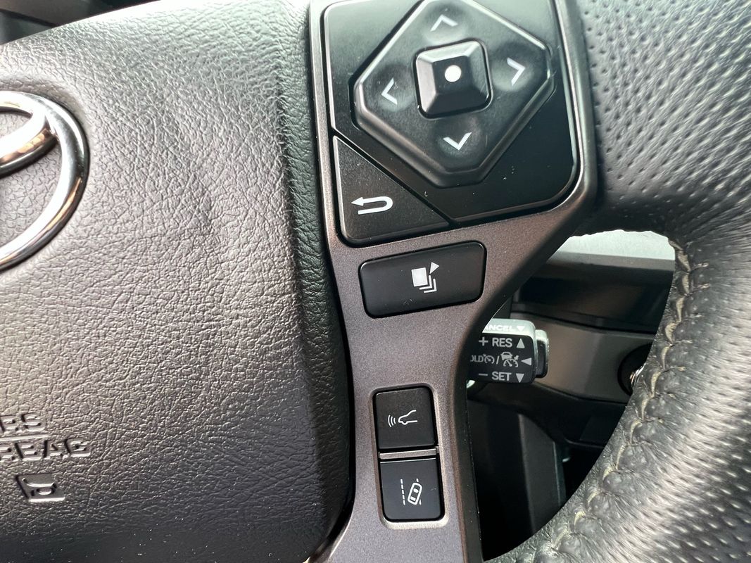 2022 Toyota Tacoma TRD Double Cab 4x4 photo 22
