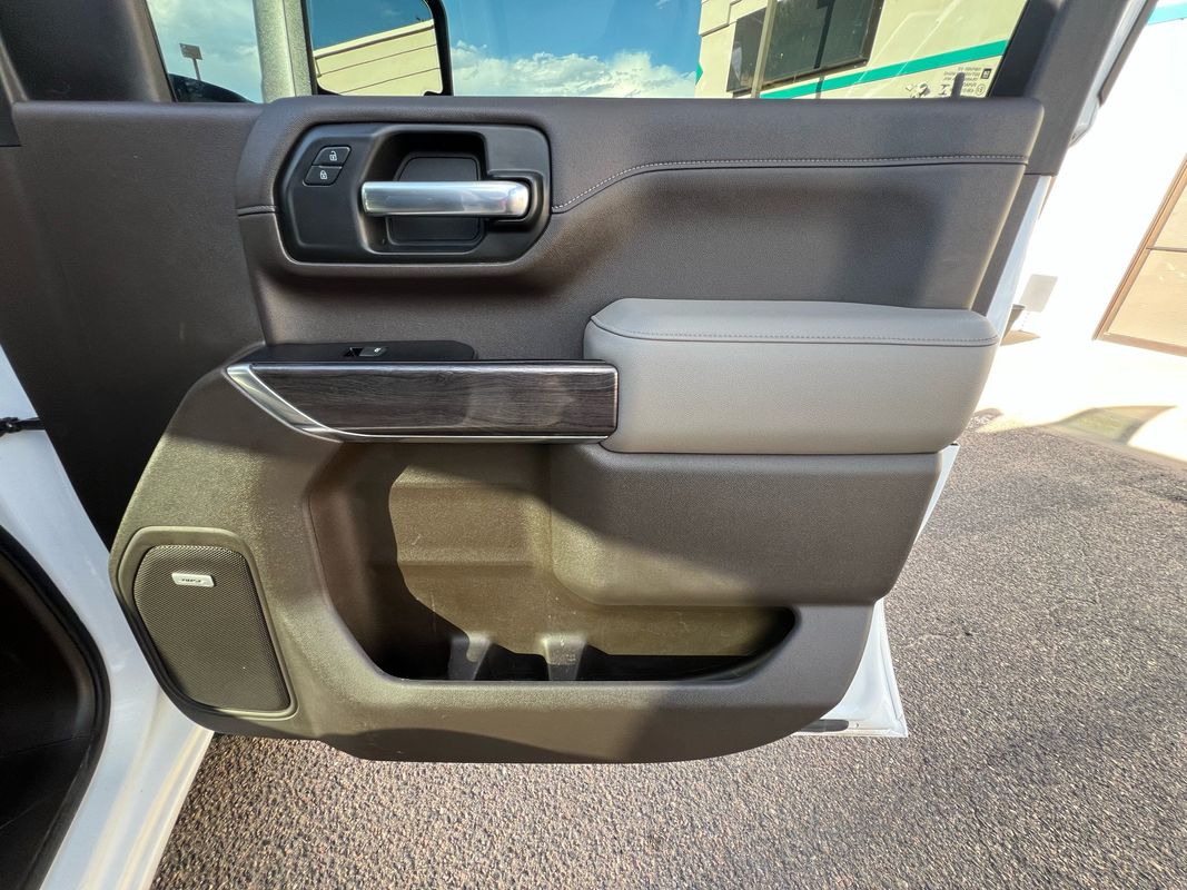 2020 Chevrolet Silverado 2500HD LTZ photo 11