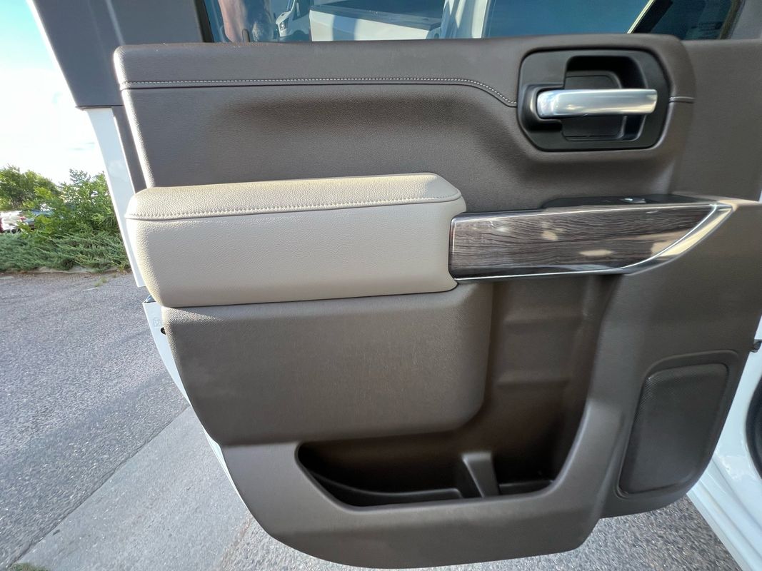 2020 Chevrolet Silverado 2500HD LTZ photo 16