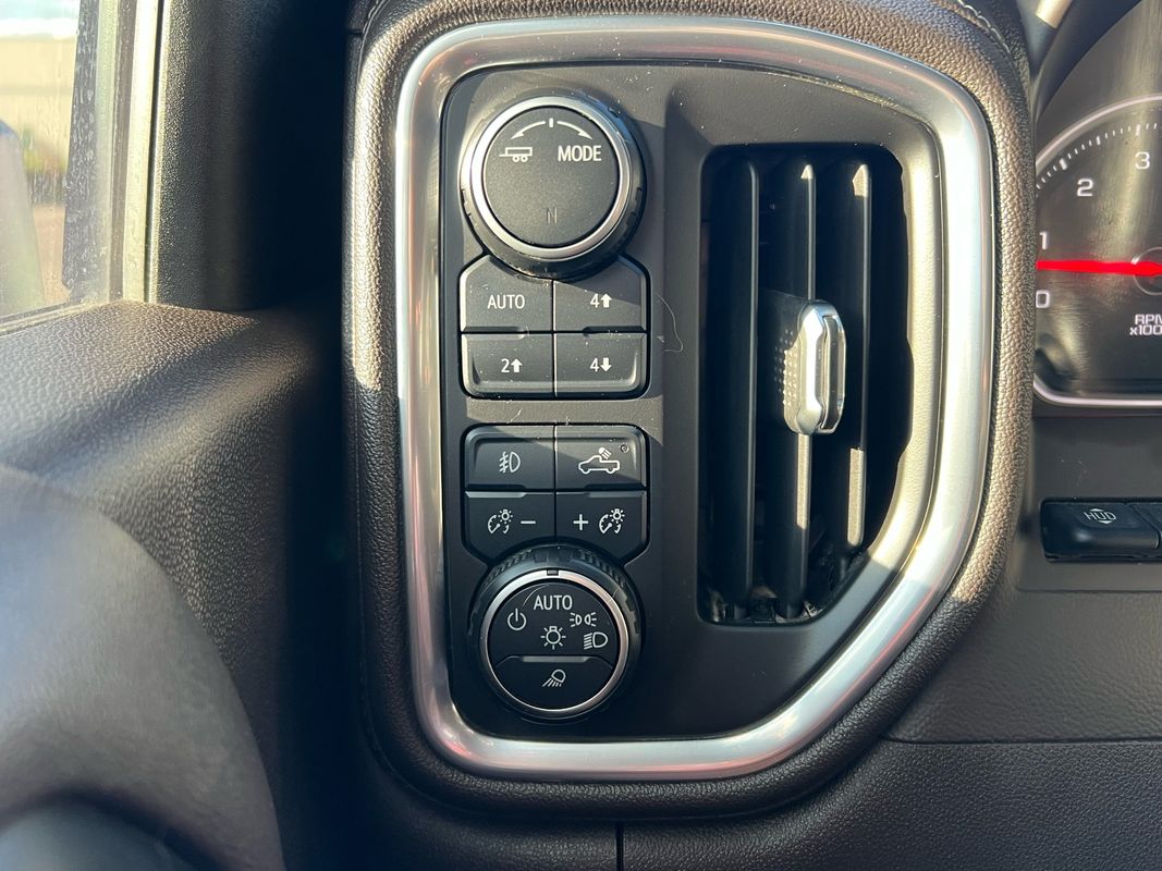 2020 Chevrolet Silverado 2500HD LTZ photo 36