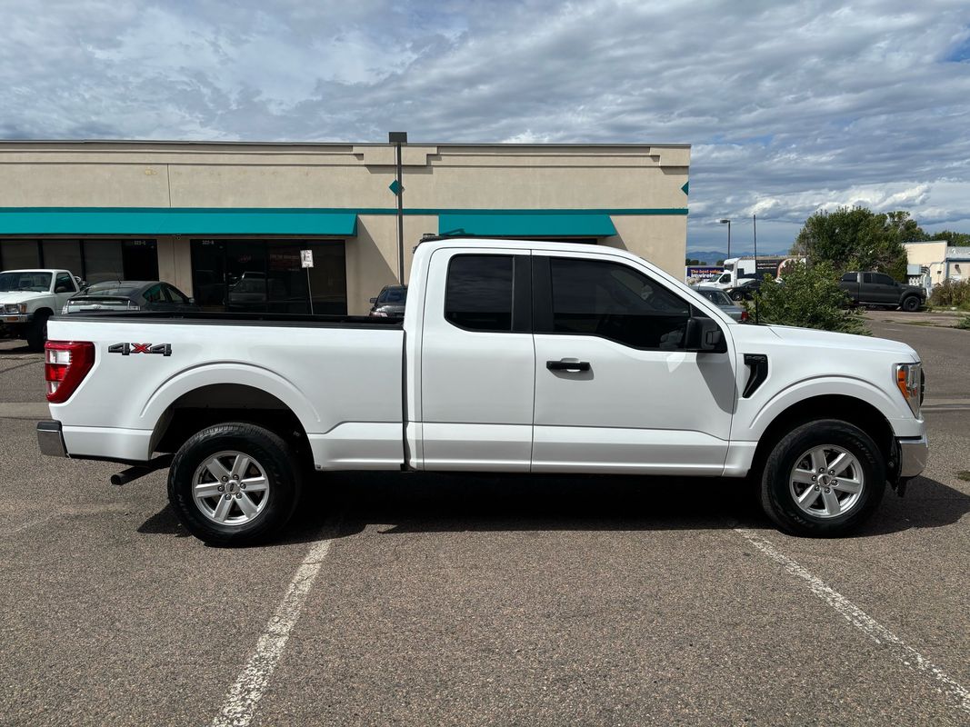 2022 Ford F-150 XL photo 2