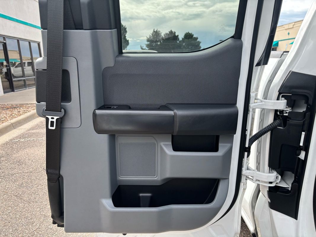 2022 Ford F-150 XL photo 11
