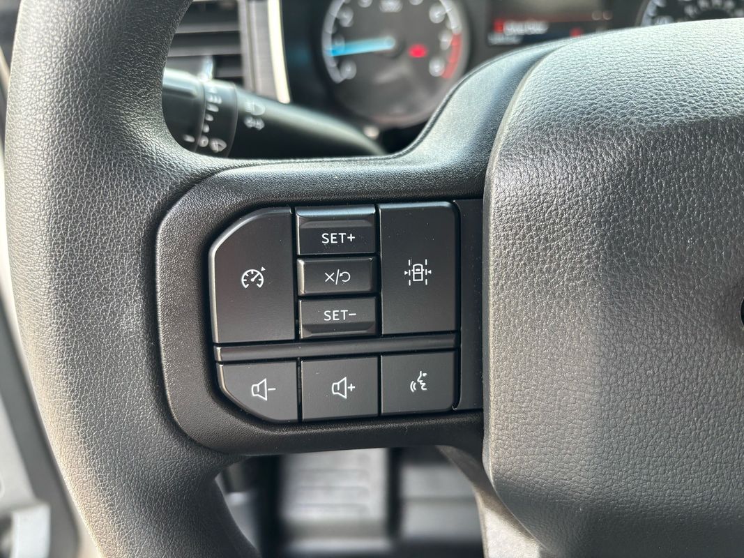 2022 Ford F-150 XL photo 25