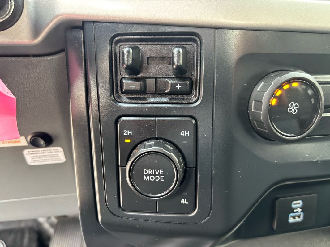 2022 Ford F-150 XL photo 30