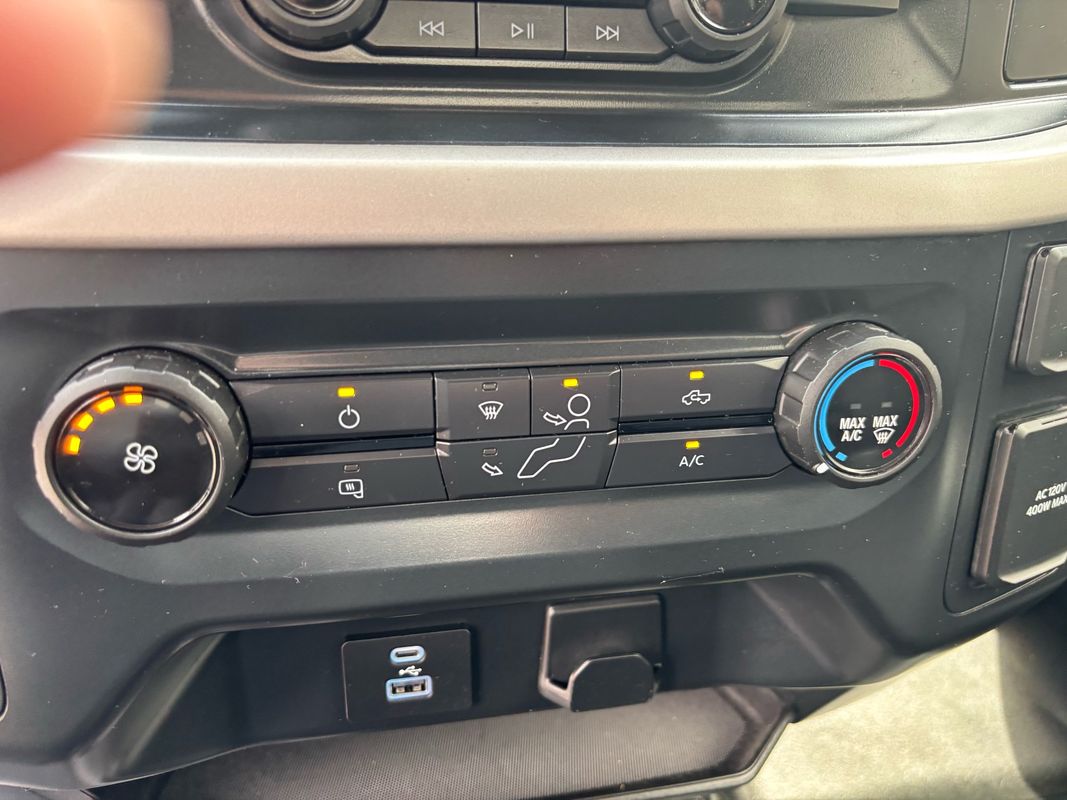 2022 Ford F-150 XL photo 31
