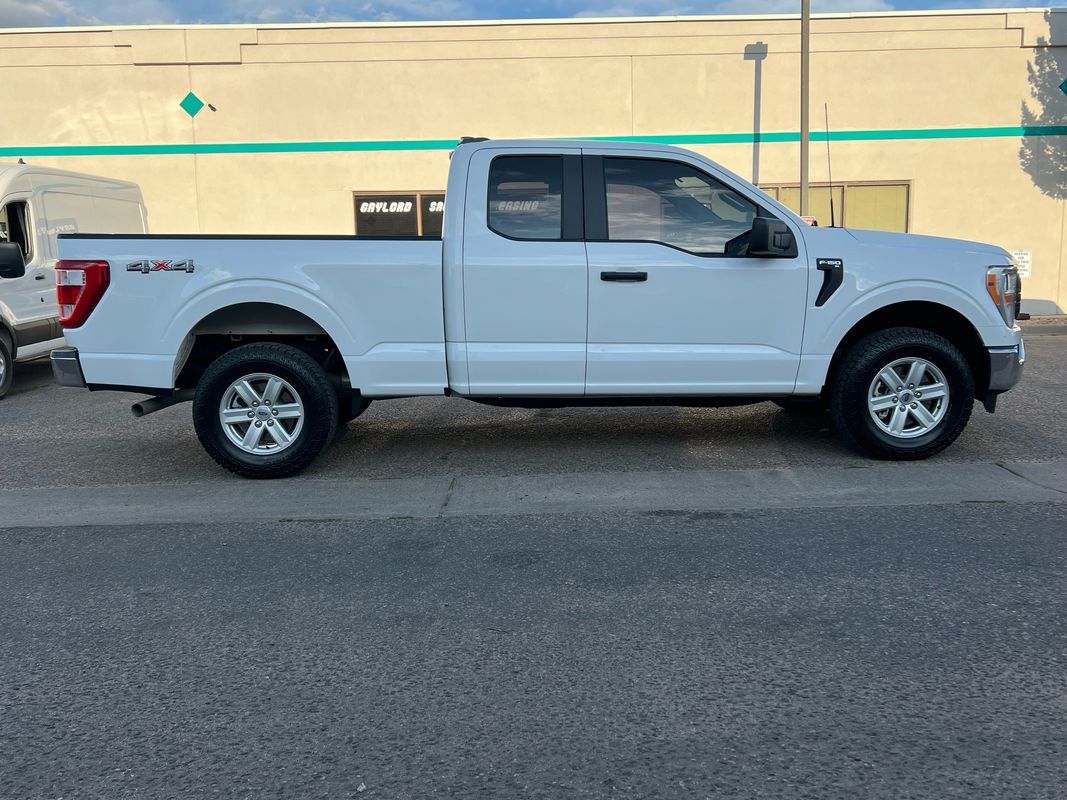 2022 Ford F-150 XL photo 2