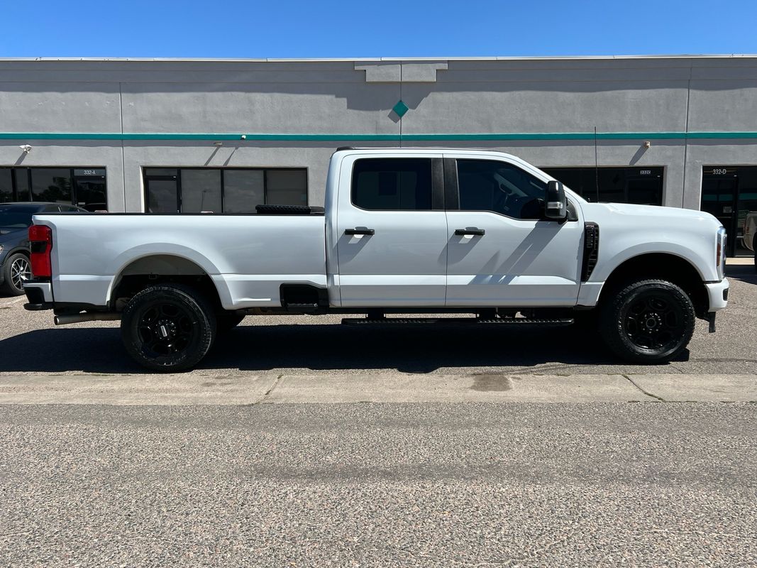 2024 Ford F-250 photo 2