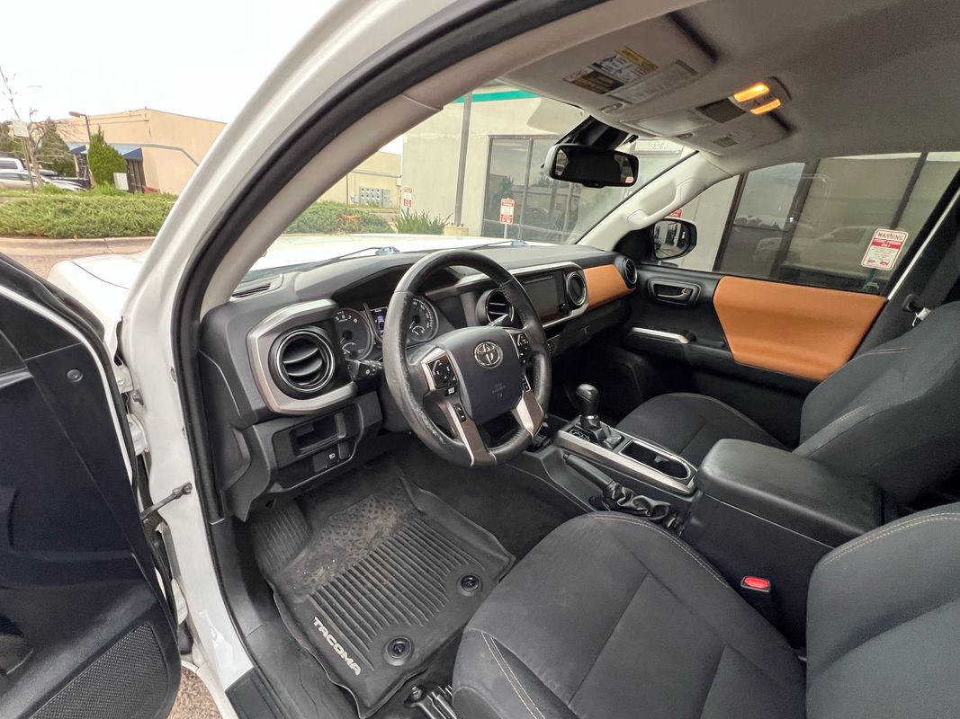 2018 Toyota Tacoma SR5 Access Cab 4x4 V6 photo 19