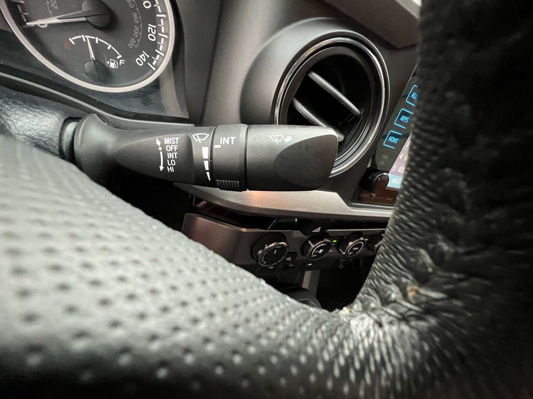 2018 Toyota Tacoma SR5 Access Cab 4x4 V6 photo 22