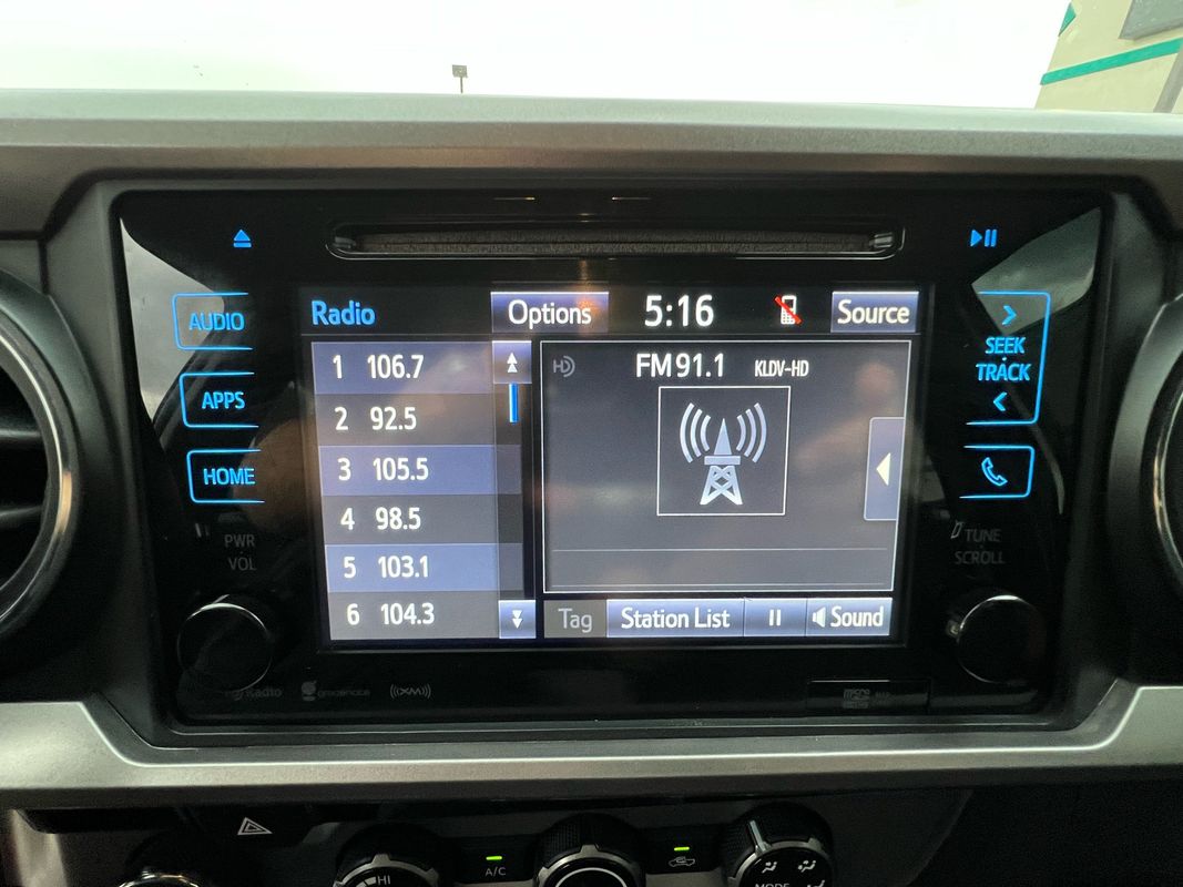 2018 Toyota Tacoma SR5 Access Cab 4x4 V6 photo 26