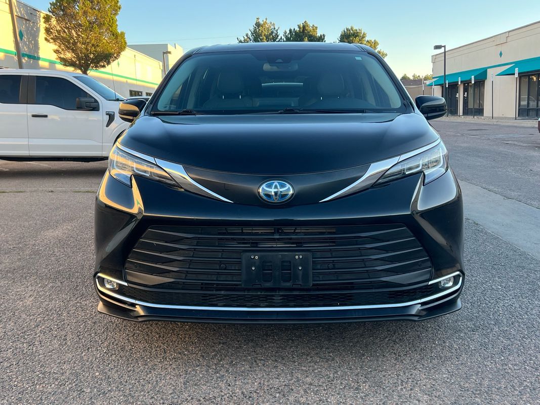 2021 Toyota Sienna XLE Hybrid photo 7