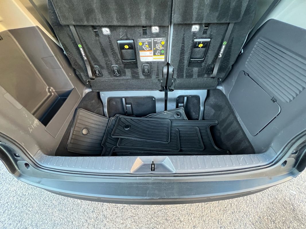 2021 Toyota Sienna XLE Hybrid photo 16