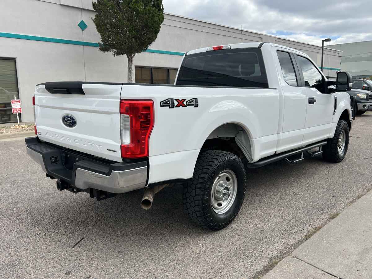 2017 Ford F-250 XL photo 2