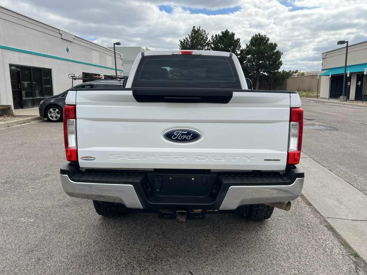 2017 Ford F-250 XL photo 3