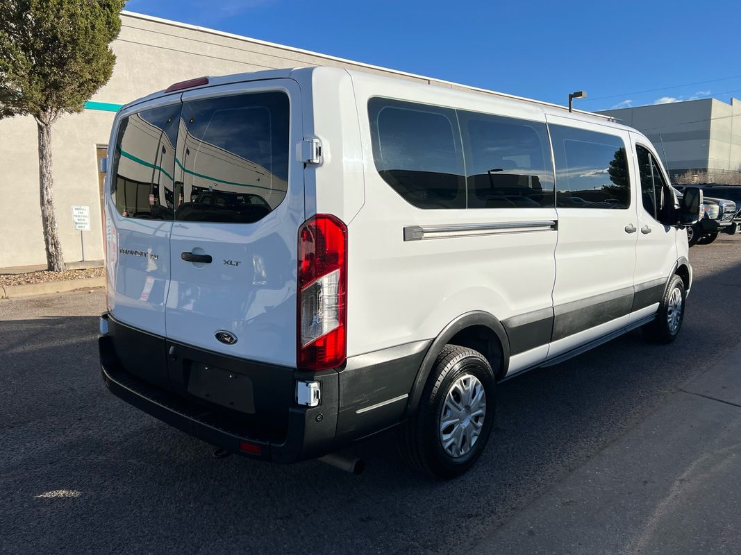 2022 Ford Transit Passenger XLT photo 2