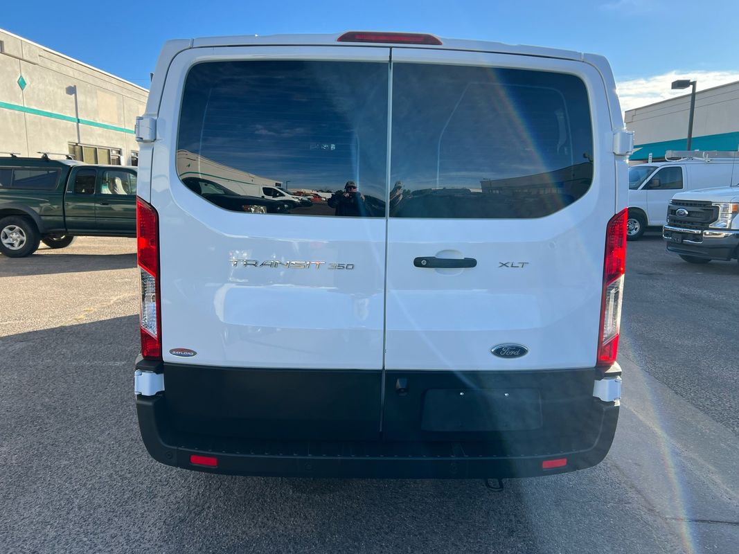 2022 Ford Transit Passenger XLT photo 3