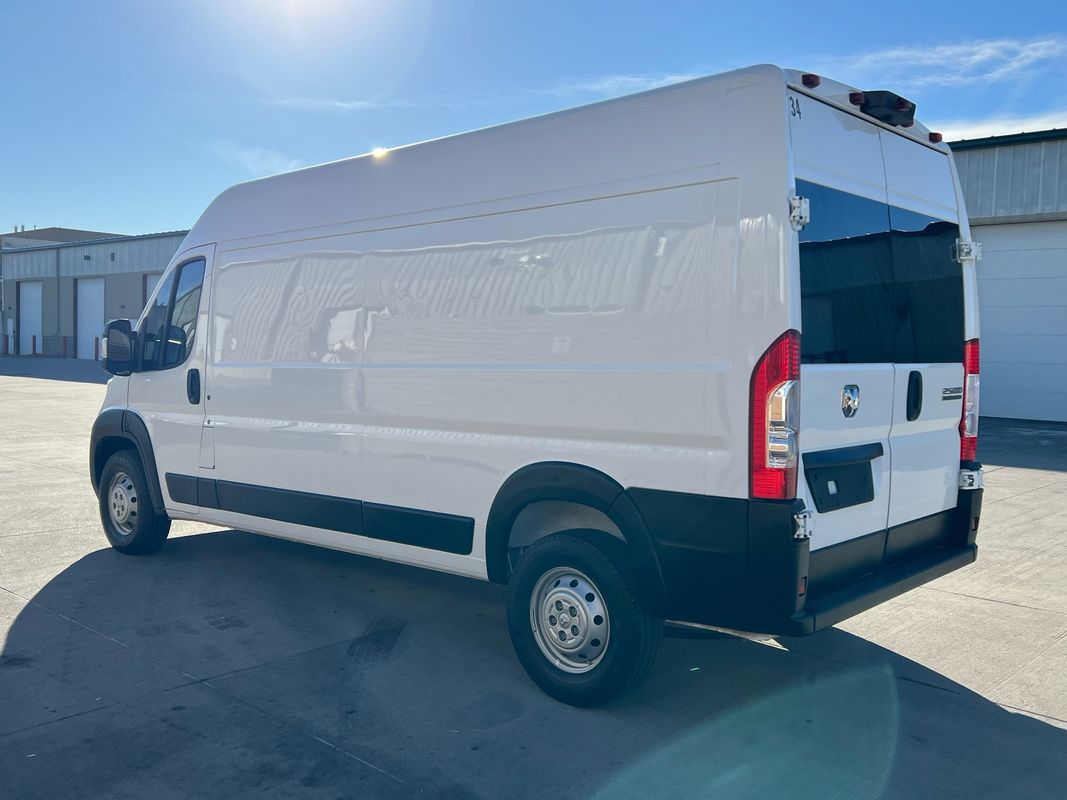 2023 Ram ProMaster 2500 Cargo Van photo 3